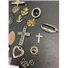 Image 3 : Lot of Vintage Jewellery, Pendants, Etc