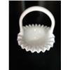 Image 2 : Fenton Hobnail Basket Cat A