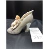 Image 1 : Porcelain Slipper Cat A