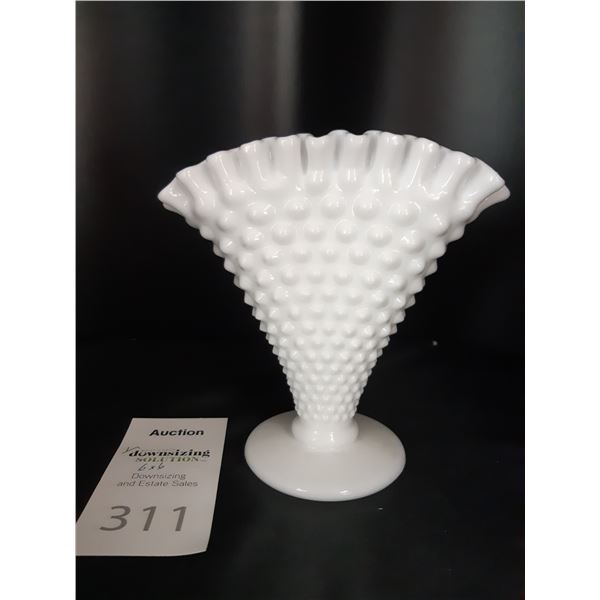 Hobnail Fan Vase Cat A