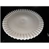 Image 3 : Milkglass Cake Std, Cat A