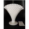 Image 1 : Hobnail Fan Vase Cat A