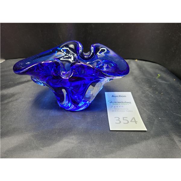 Blown Glass Bowl Cat B