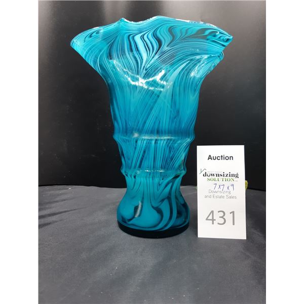 Vase Cat B