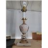 Image 2 : Lamps Cat B