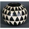Image 1 : 1 ETHNOGRAPHIC BLACKWARE POTTERY VASE, 7" hig