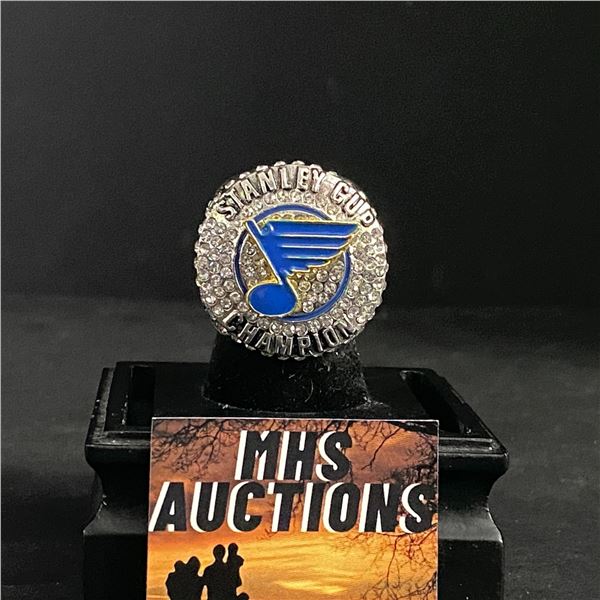 ST LOUIS BLUES N.H.L 2019 "BINNINGTON" CHAMPIONSHIP REPLICA RING (ref837)