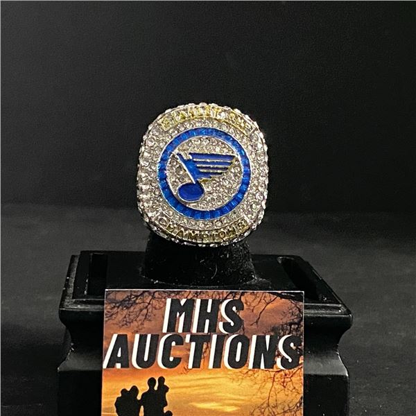 ST LOUIS BLUES N.H.L 2019 "O'REILLY" CHAMPIONSHIP REPLICA RING (ref838)