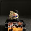 Image 3 : LOS ANGELES LAKERS 1988 "JOHNSON" CHAMPIONSHIP REPLICA RING (ref435)