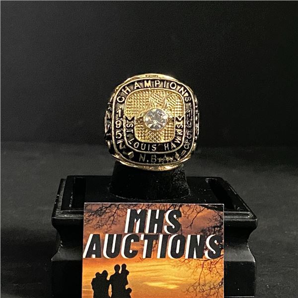 ST LOUIS HAWKS N.B.A 1958 CHAMPIONSHIP REPLICA RING (ref496)