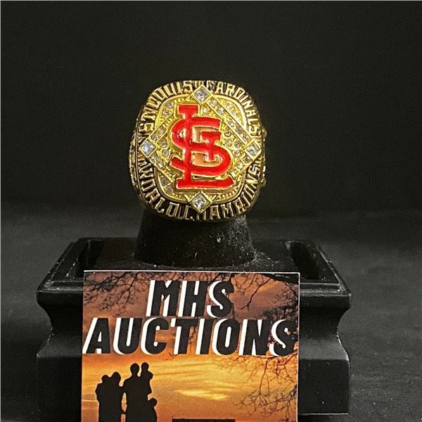 ST LOUIS CARDINALS M.L.B 2006 "GIBSON" CHAMPIONSHIP REPLICA RING (ref536)