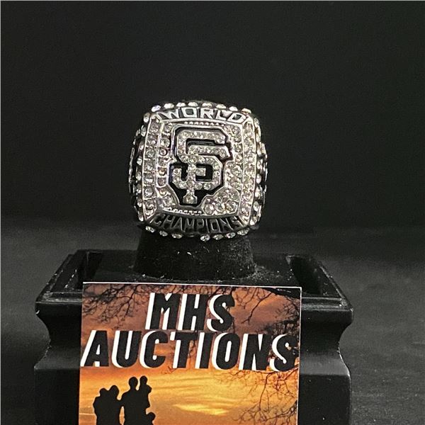 SAN FRANCISCO GIANTS M.L.B 2012 "BOCHY" CHAMPIONSHIP REPLICA RING (ref587)