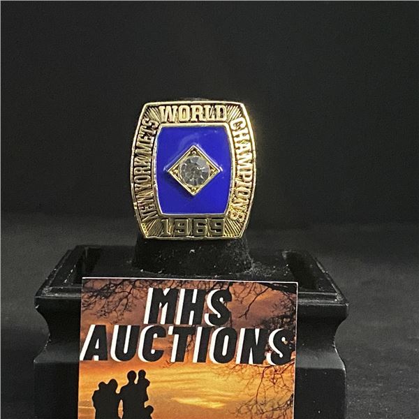 NEW YORK METS M.L.B 1969  RYAN  CHAMPIONSHIP REPLICA RING (ref609)