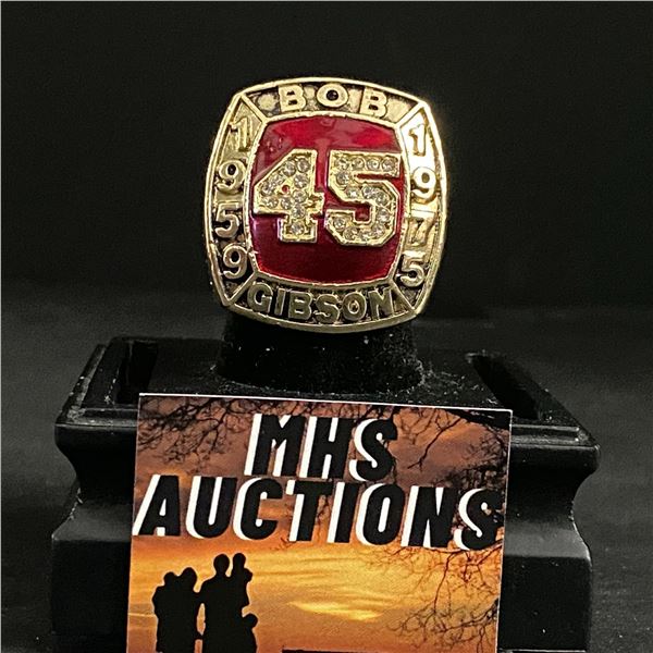 BOB GIBSON #45 HALL OF FAME 1995-2014  2X CY YOUNG AWARD  CHAMPIONSHIP REPLICA RING (ref940)