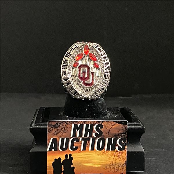 OKLAHAMO SOONERS CHAMPIONS 2019 "RILEY" NATIONAL CHAMPIONSHIP REPLICA RING (ref1069)