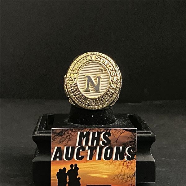 UNITED STATES NAVAL ACADEMY CHAMPIONSHIP REPLICA RING (ref1103)