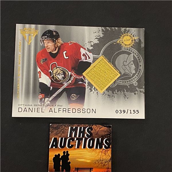 DANIEL ALFREDSSON 2004 PACIFIC JERSEY CARD #039/155 ONLY 155 MADE IN THE WORLD (ref2656)