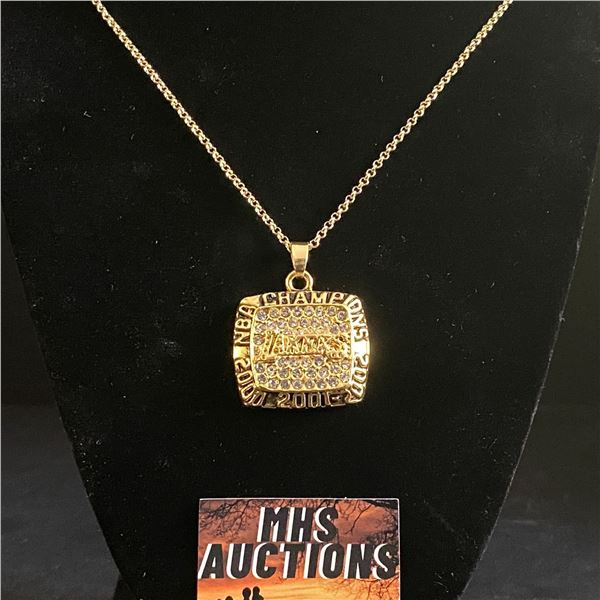 LOS ANGELES LAKERS N.B.A CHAMPIONSHIP NECKLACE (ref1112)