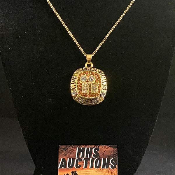 LOS ANGELES LAKERS N.B.A CHAMPIONSHIP NECKLACE (ref1113)