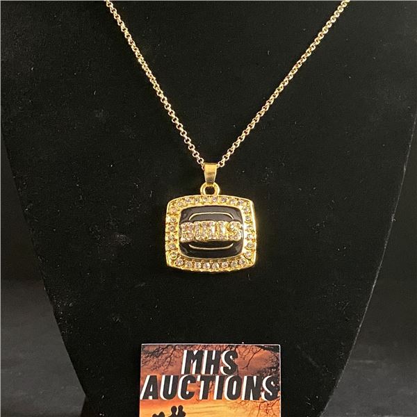 CHICAGO BULLS 1992 N.B.A CHAMPIONSHIP NECKLACE (ref1117)