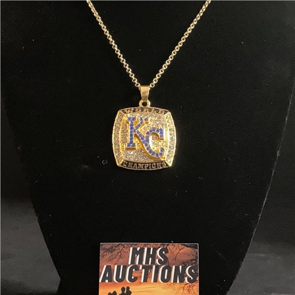 KANSAS CITY ROYALS 2015 M.L.B CHAMPIONSHIP NECKLACE (ref1143)