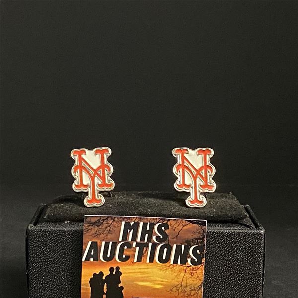 NEW YORK METS M.L.B CUFFLINKS (ref1243)