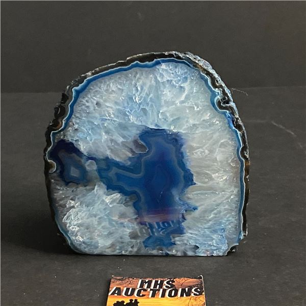 AGATE POLISHED ONE SIDE CRYSTAL ROCK