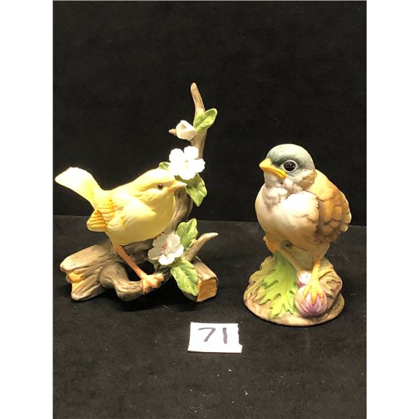 2 Porcelain Birds Gold Finch By Andrea Sadek Japan Tall one is 4.5"