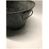 Image 3 : Old Galvanized Tub with handles approx: 29.5"L 14.5"W 9"T