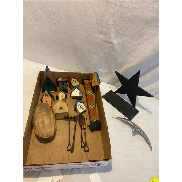 Bird house decor, star and bird