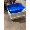 Image 2 : Pet carrier and bin