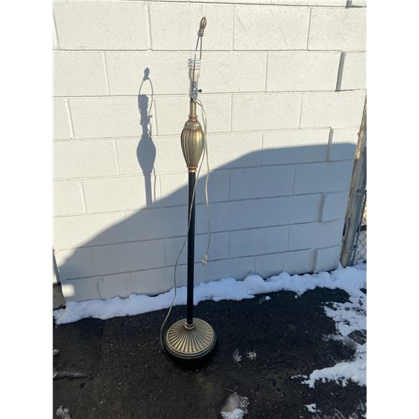 Floor lamp