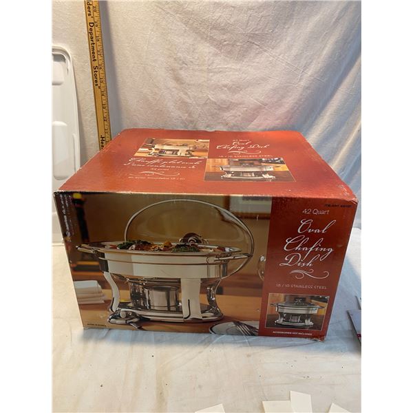 Oval chafing dish