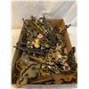 Image 1 : Furniture hardware