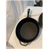 Image 4 : Lodge cast iron frying pan with lid