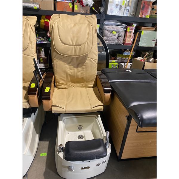 True touch massage chair foot bath