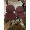 Image 1 : 2 office chairs