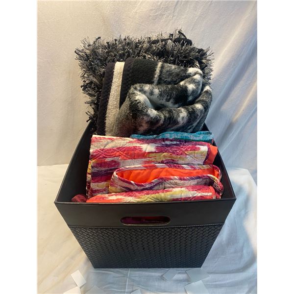 Basket pillow covers throw blanket, mat