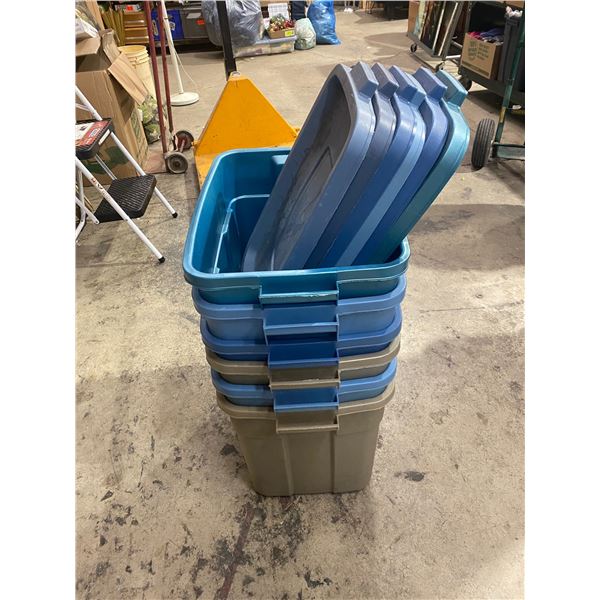 Lot of bins with lids