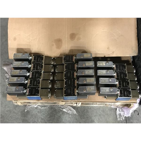 Lot of Rexroth #4WRSE 10 E80-32/G24K0/A1V Valves