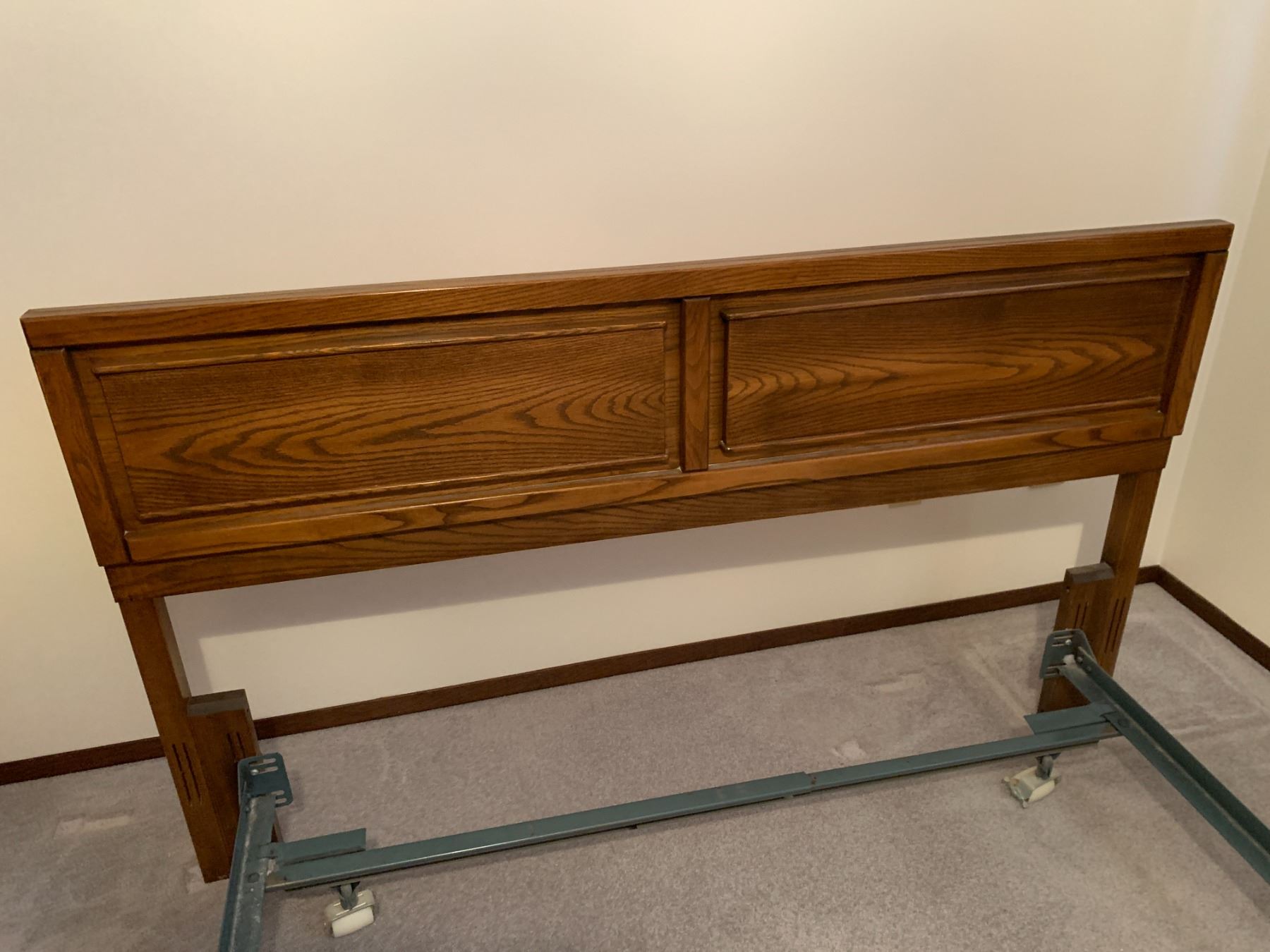 5 piece HPL Mobilier Furniture Made in Canada Bedroom Set Dark Oak