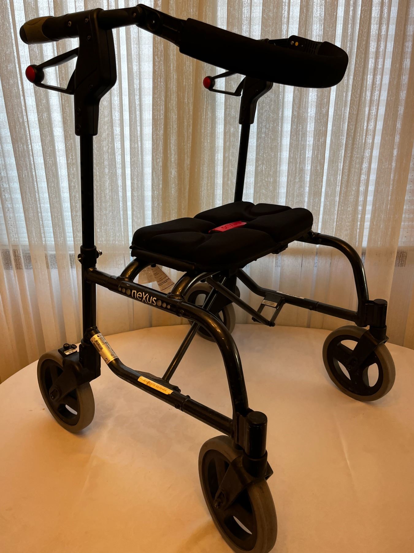 NEXUS Folding Walker