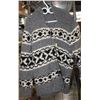 Image 1 : SIZE LARGE ADULT COWICHAN SWEATER