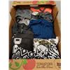 Image 1 : CLOTHING LOT: INCLUDES 2 ZIP JACKETS, 3 LEGGINGS,