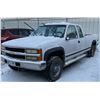 Image 2 : UNRESERVED 1996 CHEVROLET K2500