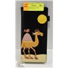 Image 1 : CAMEL DESIGN WALLET BY SHAGWEAR CANADA
