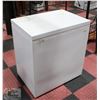 Image 1 : KENMORE 5.1 CU FT CHEST FREEZER. 31"X 2 FEET X 35"