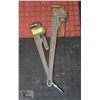Image 1 : POLICE SEIZURE - LOT OF 2 ALUMINUM PIPE WRENCHES