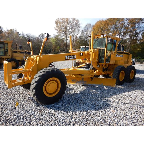1998 JOHN DEERE 772CH Motor Grader