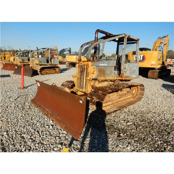 1998 KOMATSU D38P-1 Dozer / Crawler Tractor